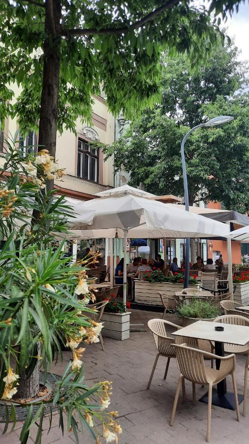 City Life Apartment Debrecen Exterior foto